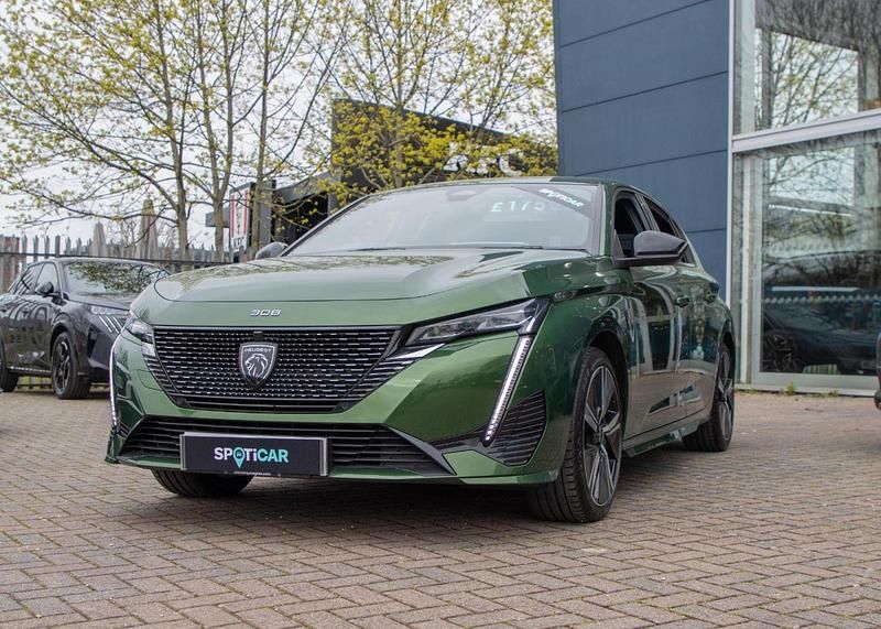 Used Peugeot 308 GT 129 HP (94 kW) 2023 Green Hatchback
