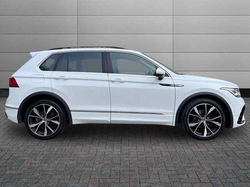 Used VW Tiguan R-line 150 HP (110 kW) 2023 White SUV