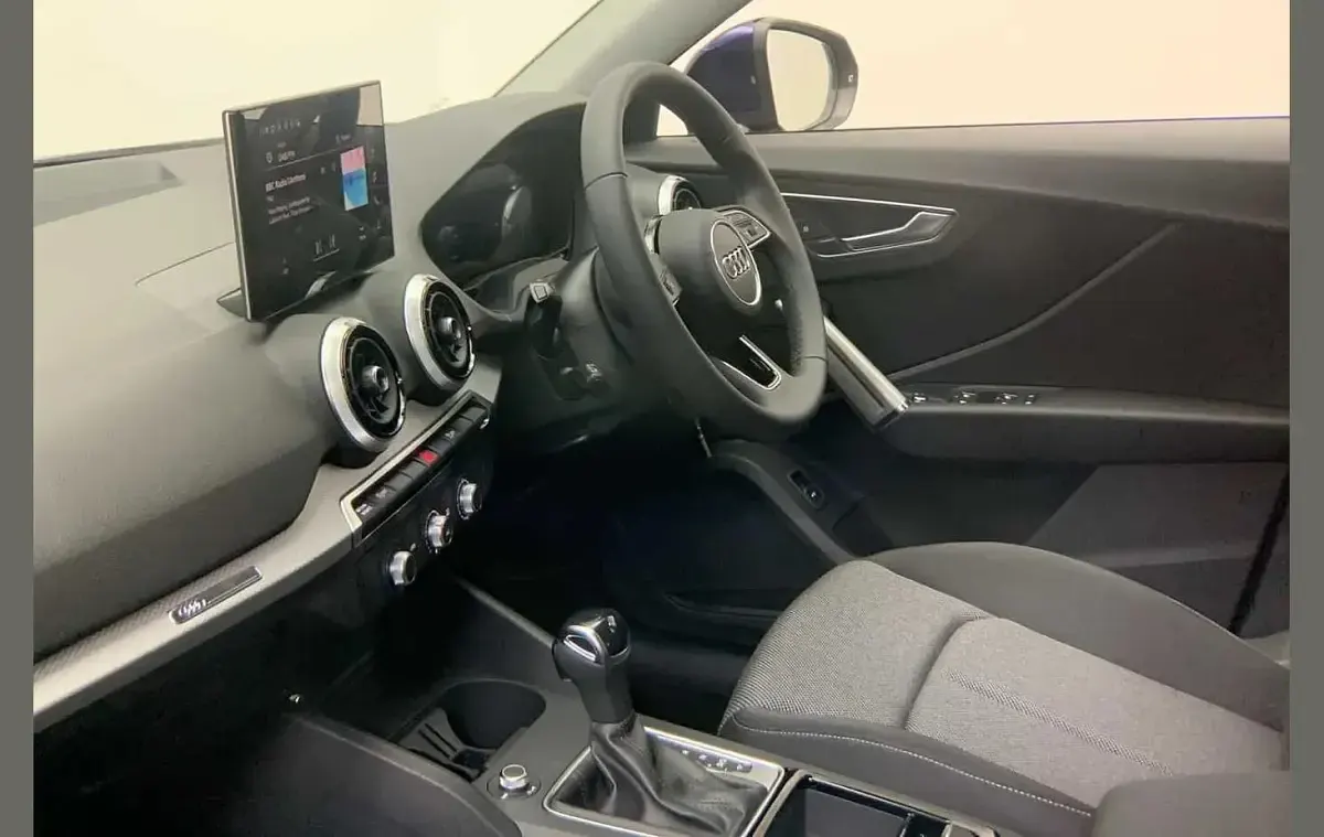 Used Audi Q2 Sport 147 HP (108 kW) 2026 Blue SUV