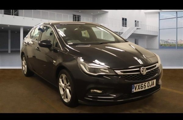 Black Used 2015 Vauxhall Astra SRi Hatchback | £4,995 (Fair price) - Image 1/1