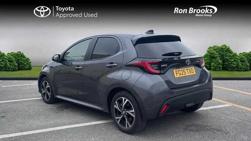 Used Toyota Yaris Hybrid Design 2025 Grey Hatchback