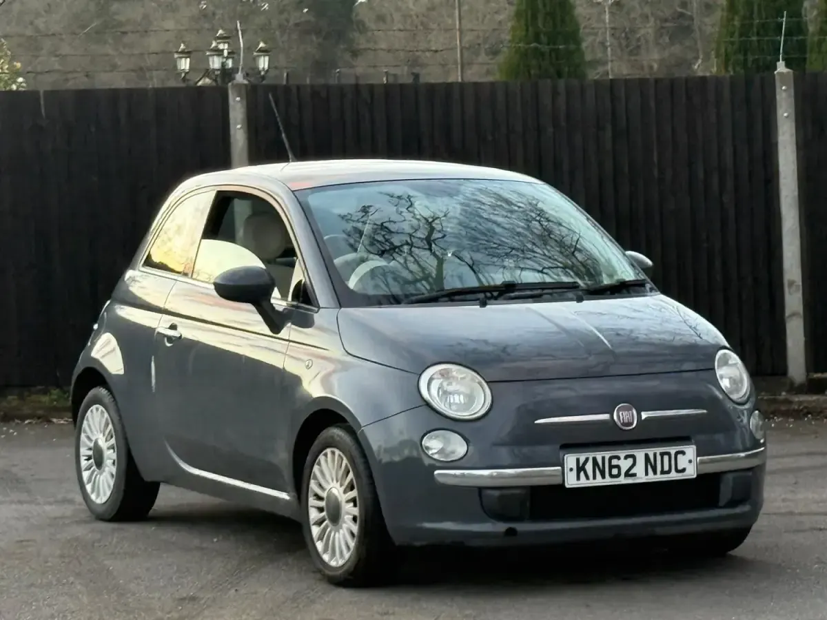 Usado Fiat 500 Lounge 69 CV (50 kW) 2012 Gris Utilitario
