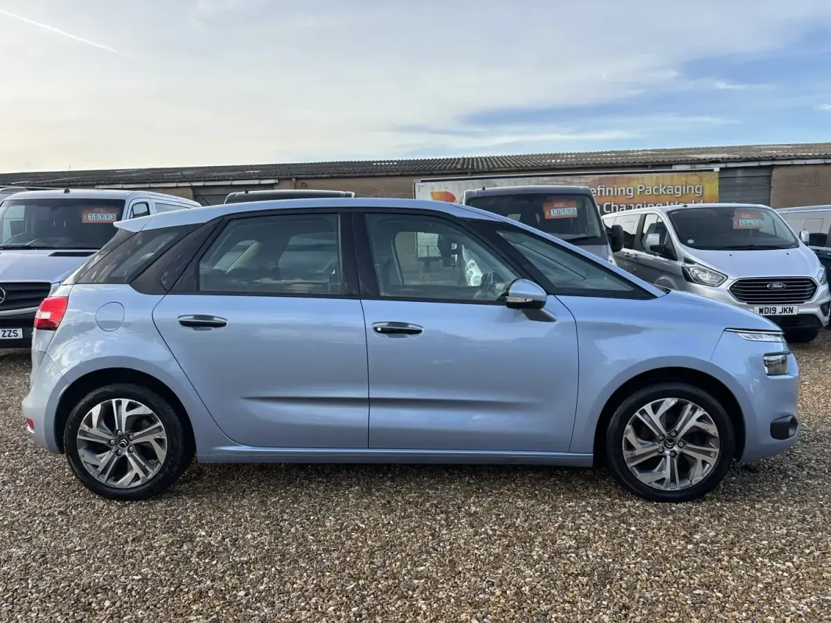 Używany Citroën C4 Picasso PureTech 2016 Niebieski Minivan