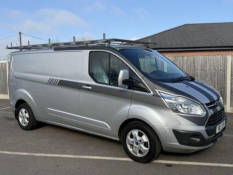 Used Ford Transit Custom Limited 170 HP (125 kW) 2017 Silver Van