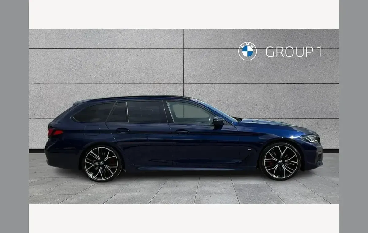 Used BMW 520 M Sport 187 HP (137 kW) 2023 Blue Estate