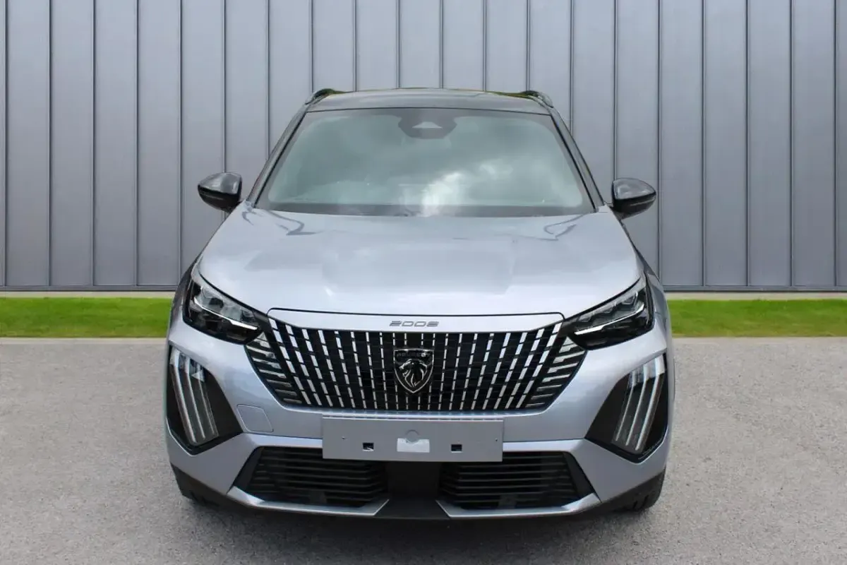 New Peugeot e-2008 GT 113 kW (154 HP) 2026 Grey SUV