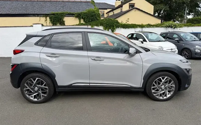 Used Hyundai Kona Premium 141 HP (103 kW) 2022 SUV