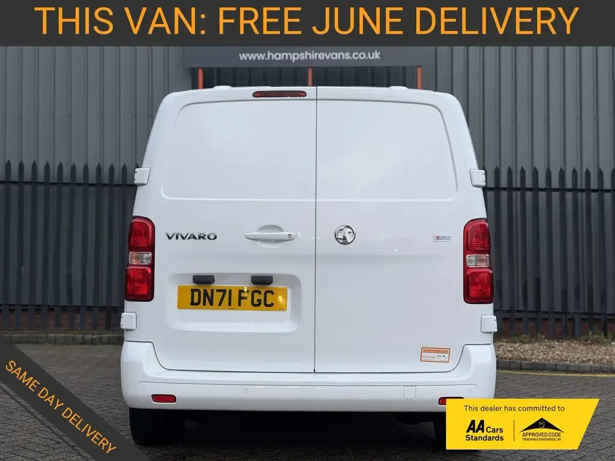 Used Vauxhall Vivaro Sportive 100 HP (73 kW) 2021 White MPV