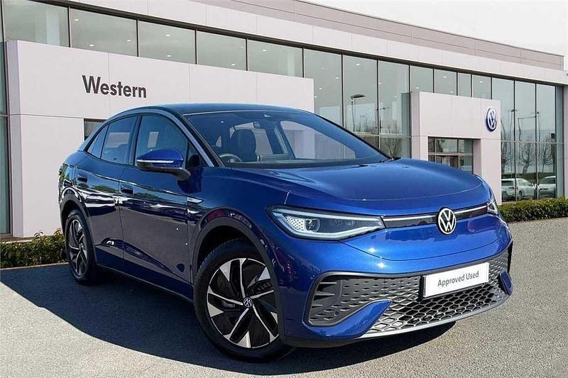 Blue New 2025 VW ID.5 Pro Performance SUV | £38,999 (Fair price) - Image 1/4