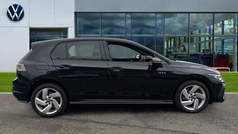 Used VW Golf VIII GTE 272 HP (200 kW) 2025 Grenadilla black