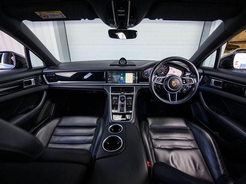 Used Porsche Panamera 462 HP (339 kW) 2018 Black Hatchback