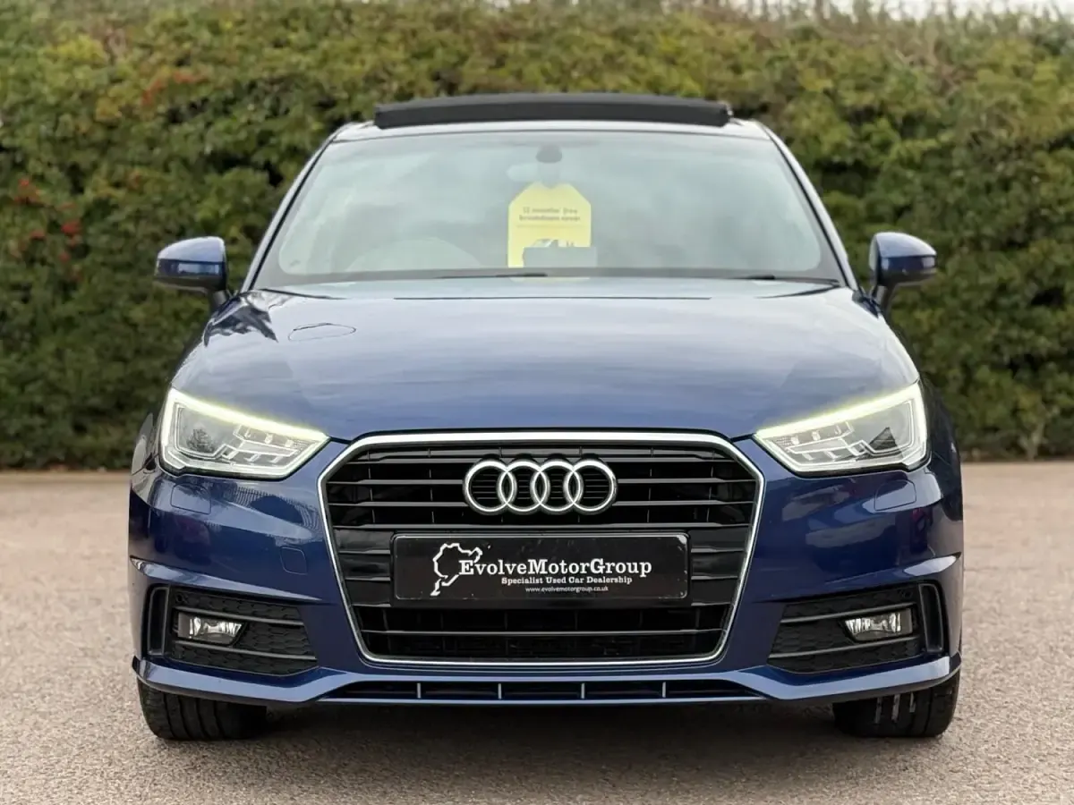 Usado Audi A1 S-Line 150 CV (110 kW) 2017 Azul Utilitario