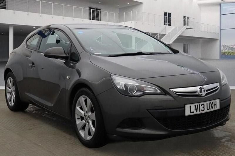 Used 2013 Vauxhall Astra GTC Sport Coupe | £5,495 (Fair price) - Image 1/1