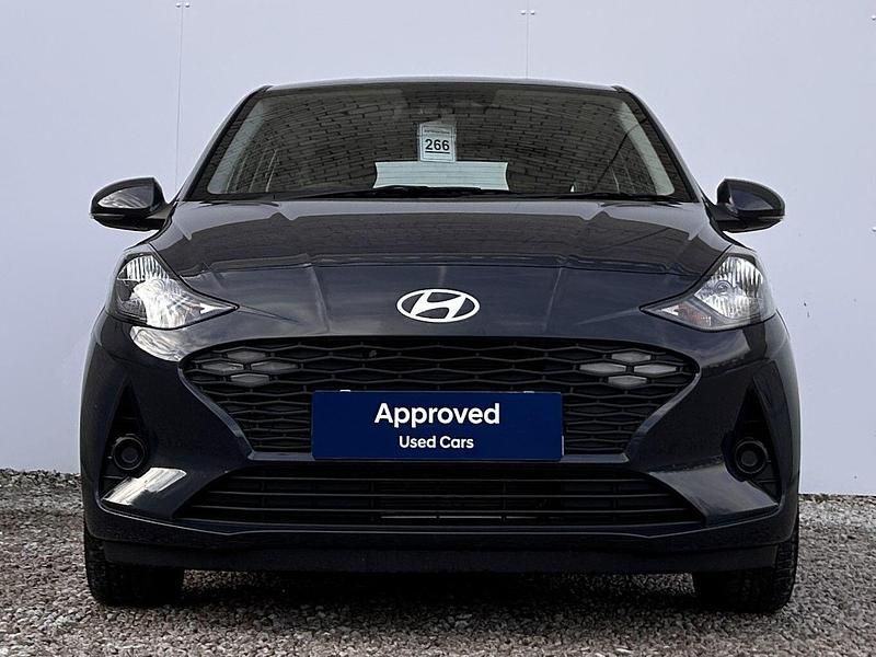 Used Hyundai i10 Advanced 63 HP (46 kW) 2025 Grey Hatchback