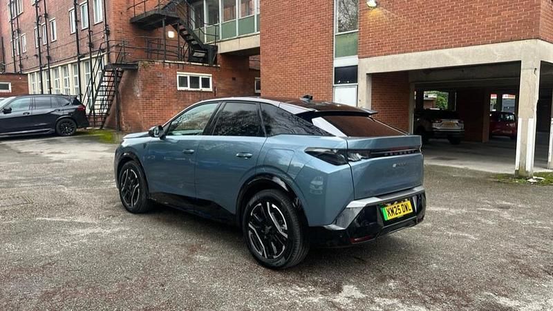 Used Peugeot e-3008 GT 152 kW (207 HP) 2025 Blue SUV