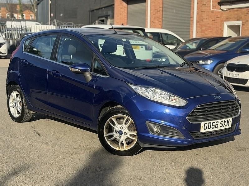 Used Ford Fiesta Zetec 100 HP (73 kW) 2017 Blue Hatchback