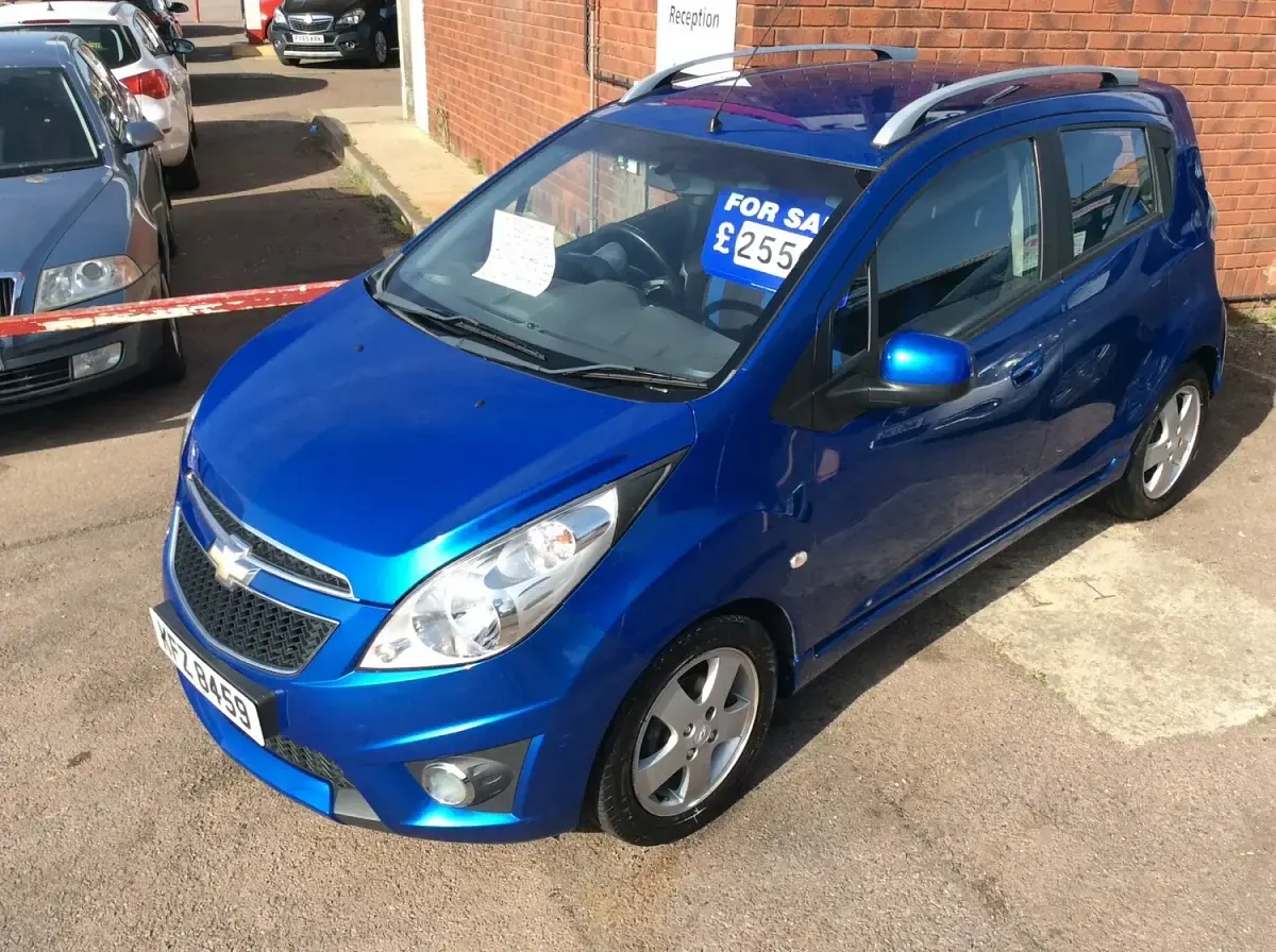Used Chevrolet Spark LT 81 HP (59 kW) 2012 Blue Hatchback