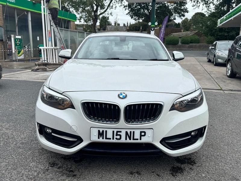 White Used 2015 BMW 218 Sport Line Coupe | £5,995 (Good price) - Image 1/4