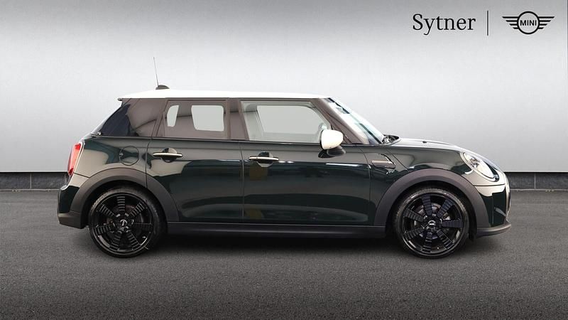 Used Mini Cooper Hatch 134 HP (98 kW) 2023 Green Hatchback