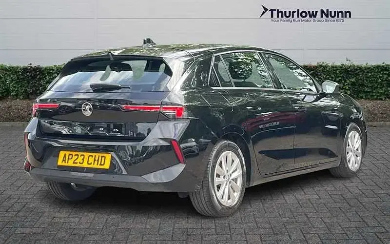 Used Vauxhall Astra Design Edition 131 HP (96 kW) 2025 Hatchback