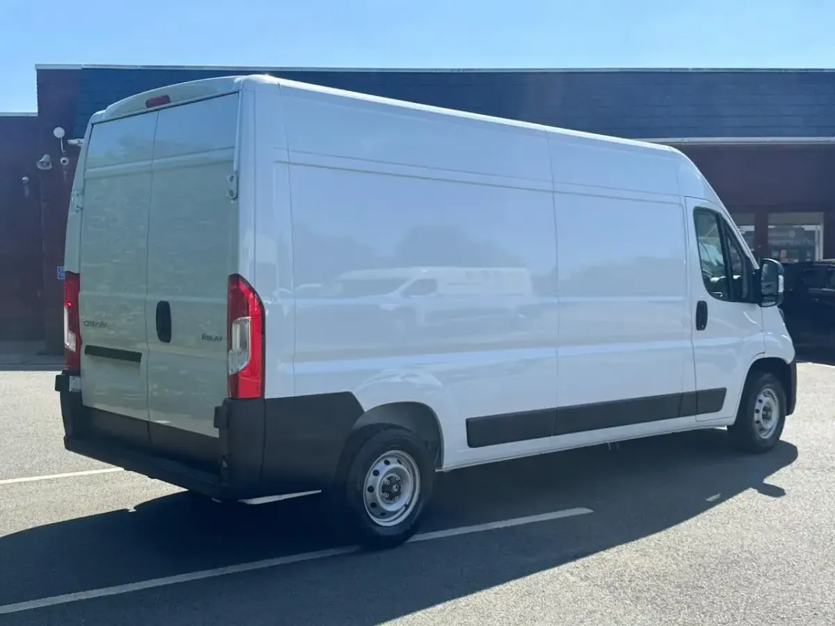New Citroën Relay 138 HP (101 kW) 2026 White Van