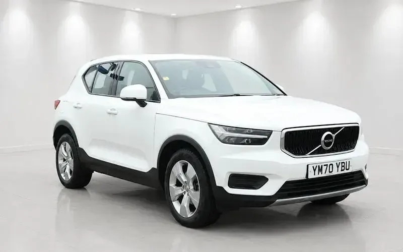 Begagnad Volvo XC40 Momentum 163 HK (119 kW) 2021 SUV