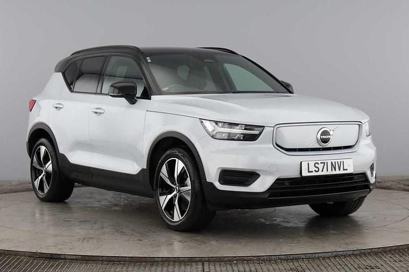 Used 2021 Volvo XC40 SUV | £20,800 (Good price) - Image 1/1