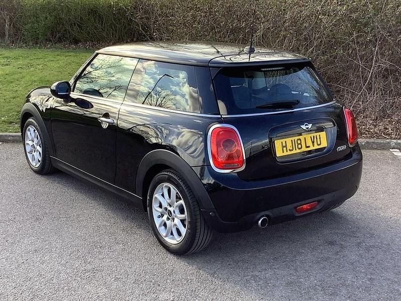 Used Mini Cooper Hatch 136 HP (100 kW) 2018 Black Hatchback