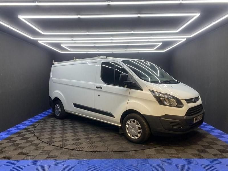 White Used 2015 Ford Transit Custom Van | £6,990 (Expensive) - Image 1/4