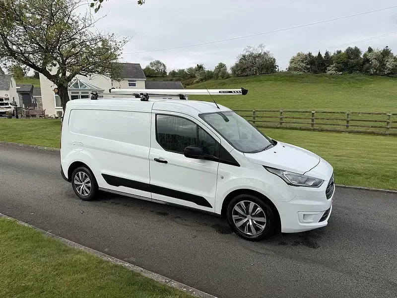Used Ford Transit Connect Trend 100 HP (73 kW) 2019 White MPV