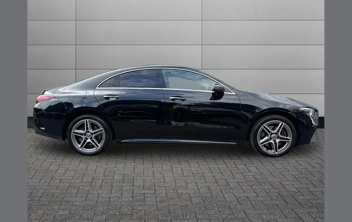 Used Mercedes CLA250 Executive 214 HP (157 kW) 2025 Black Coupe