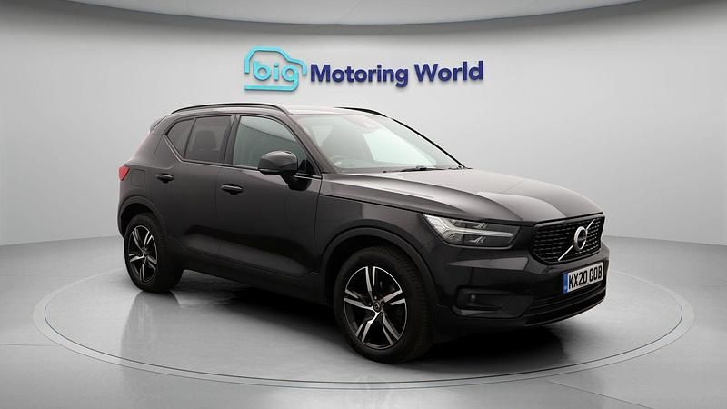 Used 2020 Volvo XC40 R-Design SUV | £20,800 (Good price) - Image 1/4