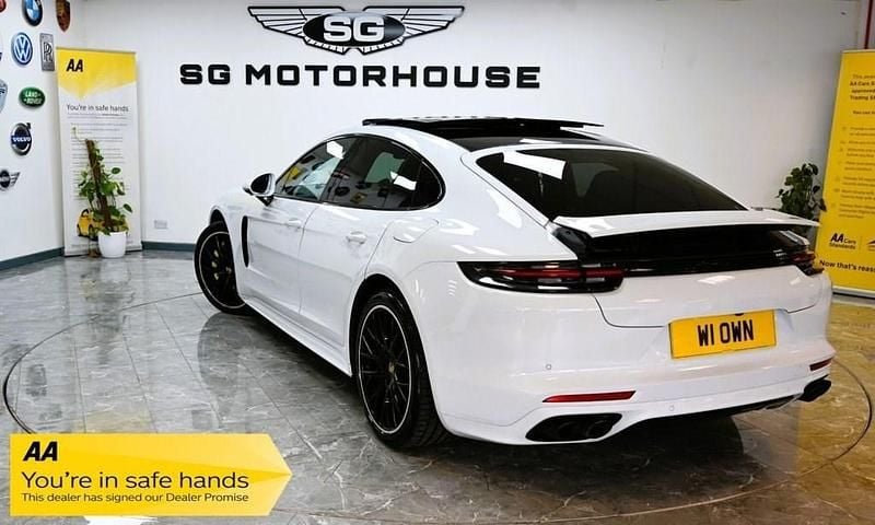 Used Porsche Panamera 462 HP (339 kW) 2019 White Sedan