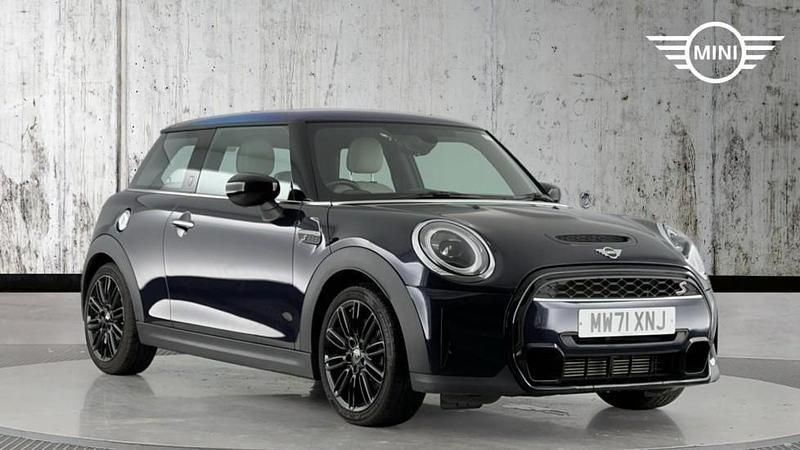 Black Used 2021 Mini Cooper S Exclusive Hatchback | £17,308 (Fair price) - Image 1/4