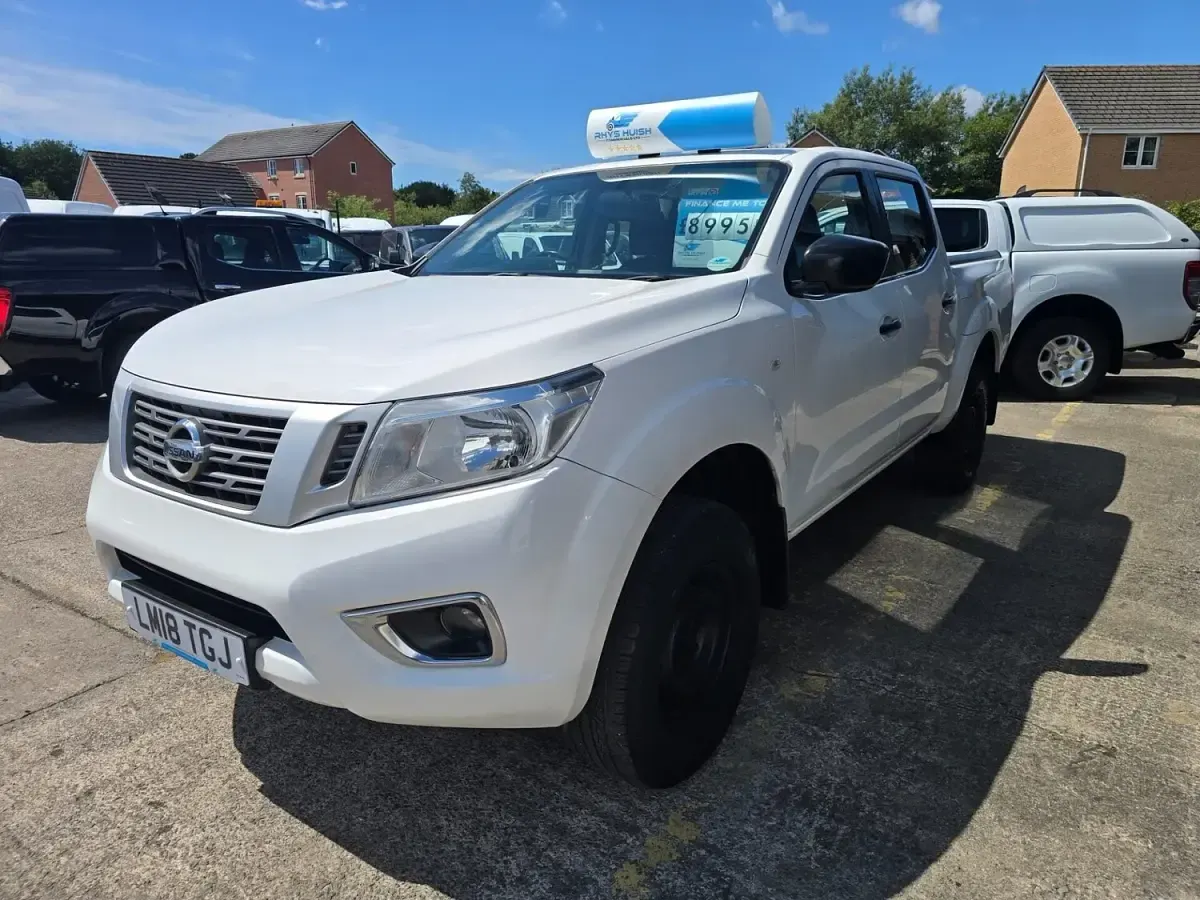 Used Nissan Navara Visia 2018 White Pickup