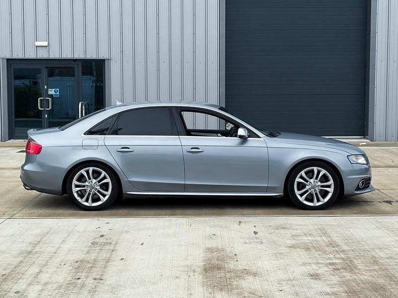 Used Audi A4 2010 Grey Sedan