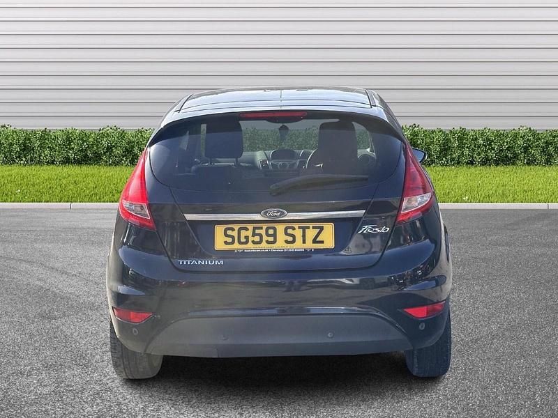 Used Ford Fiesta Titanium 96 HP (70 kW) 2009 Black Hatchback