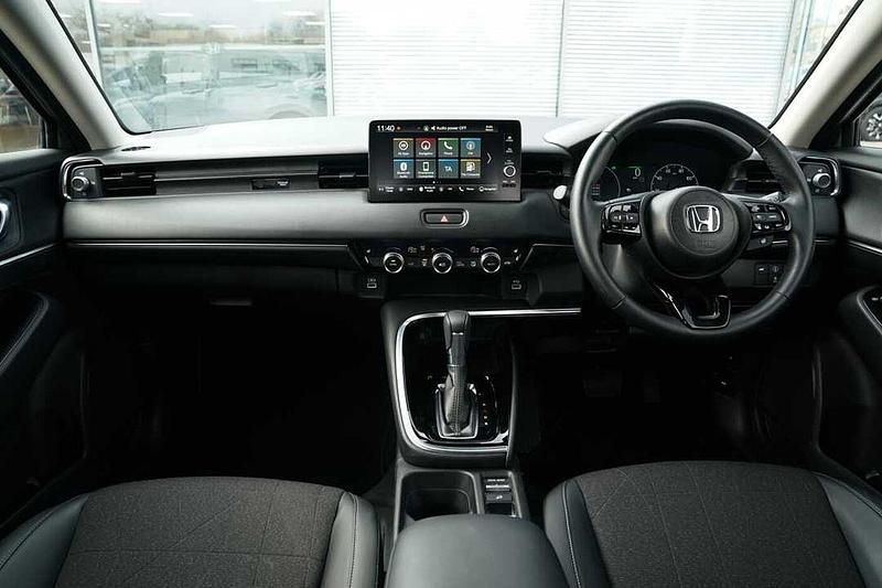 Used Honda HR-V Advance 131 HP (96 kW) 2024 Beige SUV