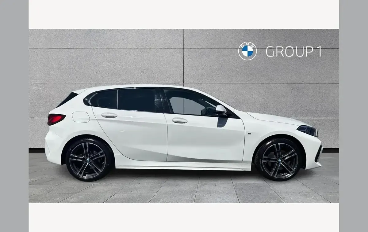 Used BMW 118 M Sport 134 HP (98 kW) 2023 White Hatchback