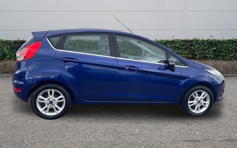 Used Ford Fiesta Zetec 82 HP (60 kW) 2017 Hatchback