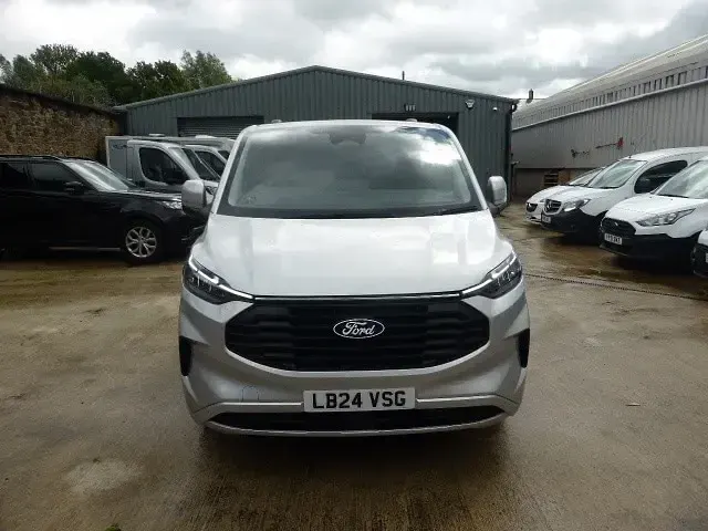Used Ford Transit Custom Limited 136 HP (100 kW) 2024 Silver Van
