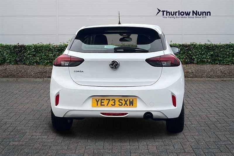 Used Vauxhall Corsa Design Edition 100 HP (73 kW) 2023 White Hatchback