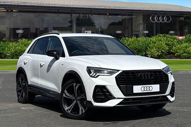 White New 2025 Audi Q3 Black Edition SUV | £39,299 (Good price) - Image 1/4