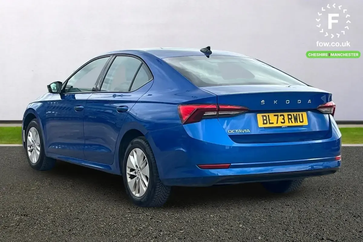 Usado Skoda Octavia SE Technology 110 CV (80 kW) 2024 Azul Utilitario