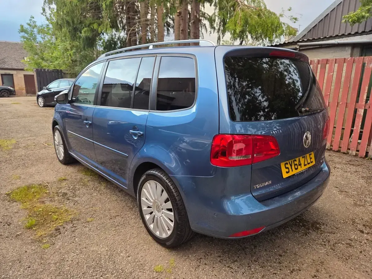 Used VW Touran SE 105 HP (77 kW) 2015 Blue MPV