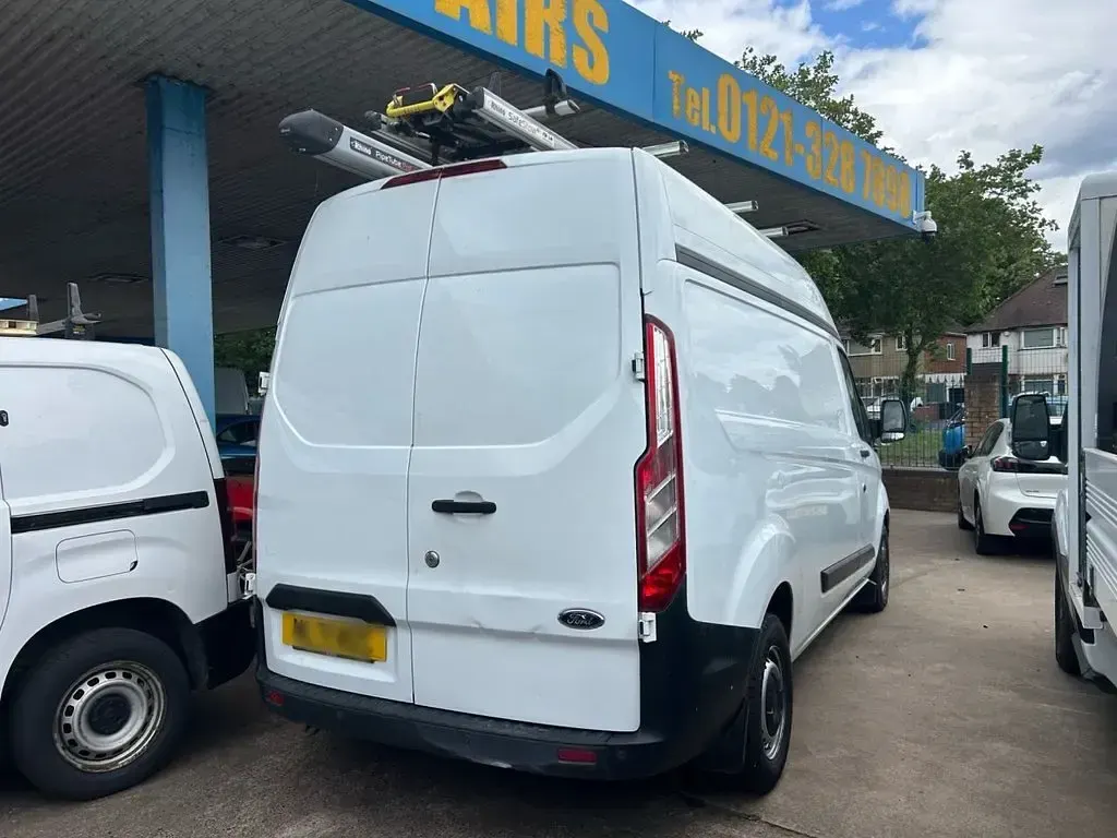 Used Ford Transit Custom S 105 HP (77 kW) 2021 White Van