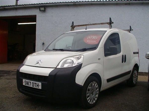 White Used 2017 Citroën Nemo MPV | £5,394 (Expensive) - Image 1/1