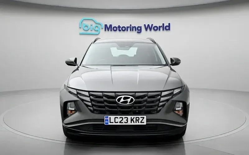 Gebraucht Hyundai Tucson SE 180 PS (132 kW) 2023 Grau SUV