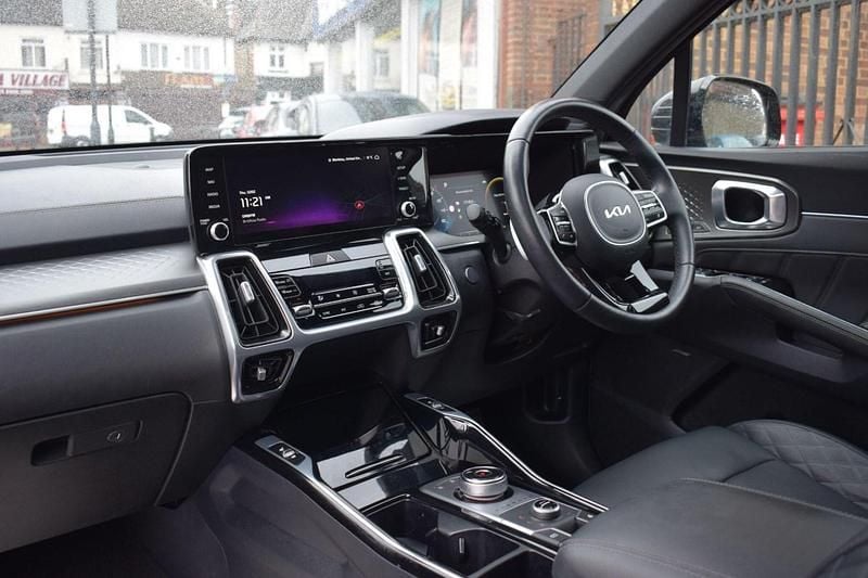 Used Kia Sorento 230 HP (169 kW) 2023 Black SUV