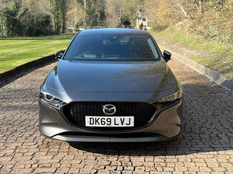 Used Mazda 3 Inclusive 122 HP (89 kW) 2019 Grey Hatchback